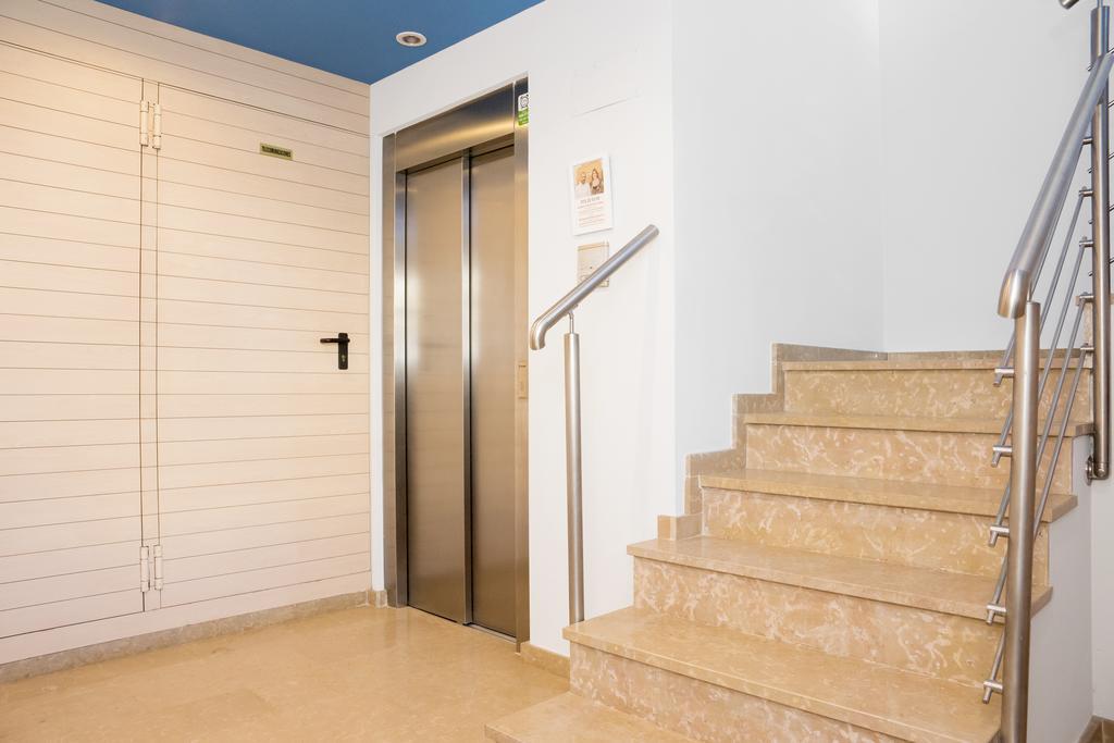 Apartamentos Sabinas El Pilar Сарагоса Екстер'єр фото